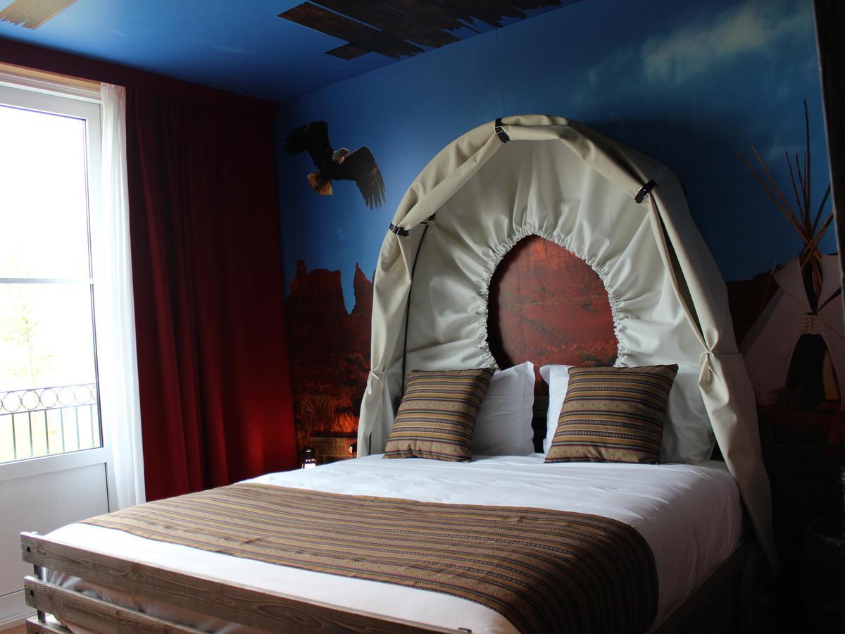 Gardaland Adventure Hotel Кастелнуово дел Гарда Екстериор снимка